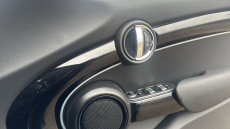 MINI Hatchback 1.5 Cooper Classic 5dr Auto Petrol Hatchback